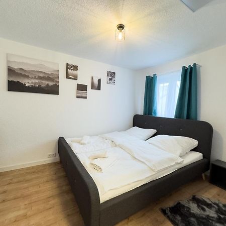 Klassen Apartments! Stadtnahes Ferienhaus* Mit Terrasse In Aulendorf * Fuer 6-8 Personen Eksteriør billede