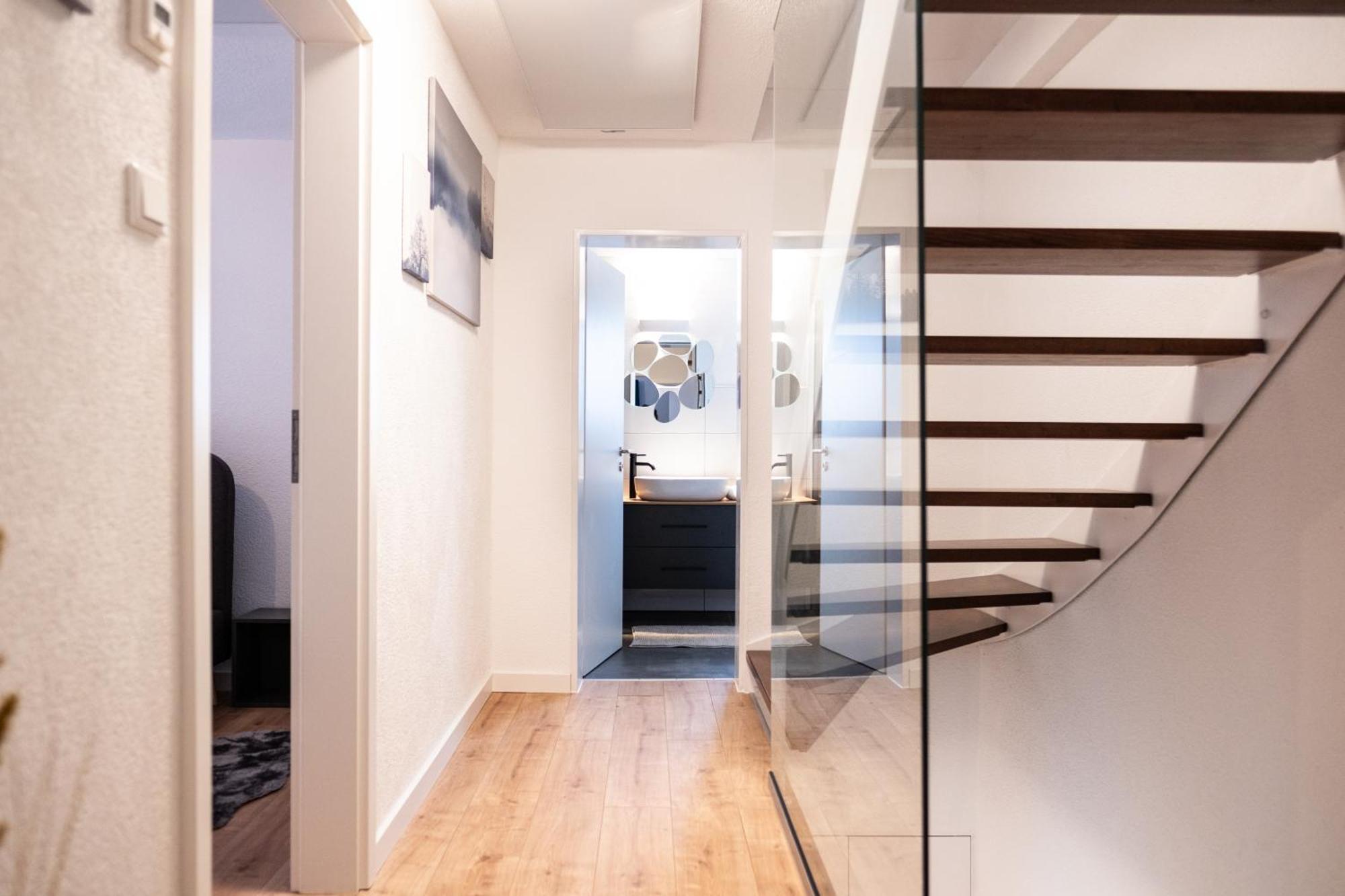 Klassen Apartments! Stadtnahes Ferienhaus* Mit Terrasse In Aulendorf * Fuer 6-8 Personen Eksteriør billede