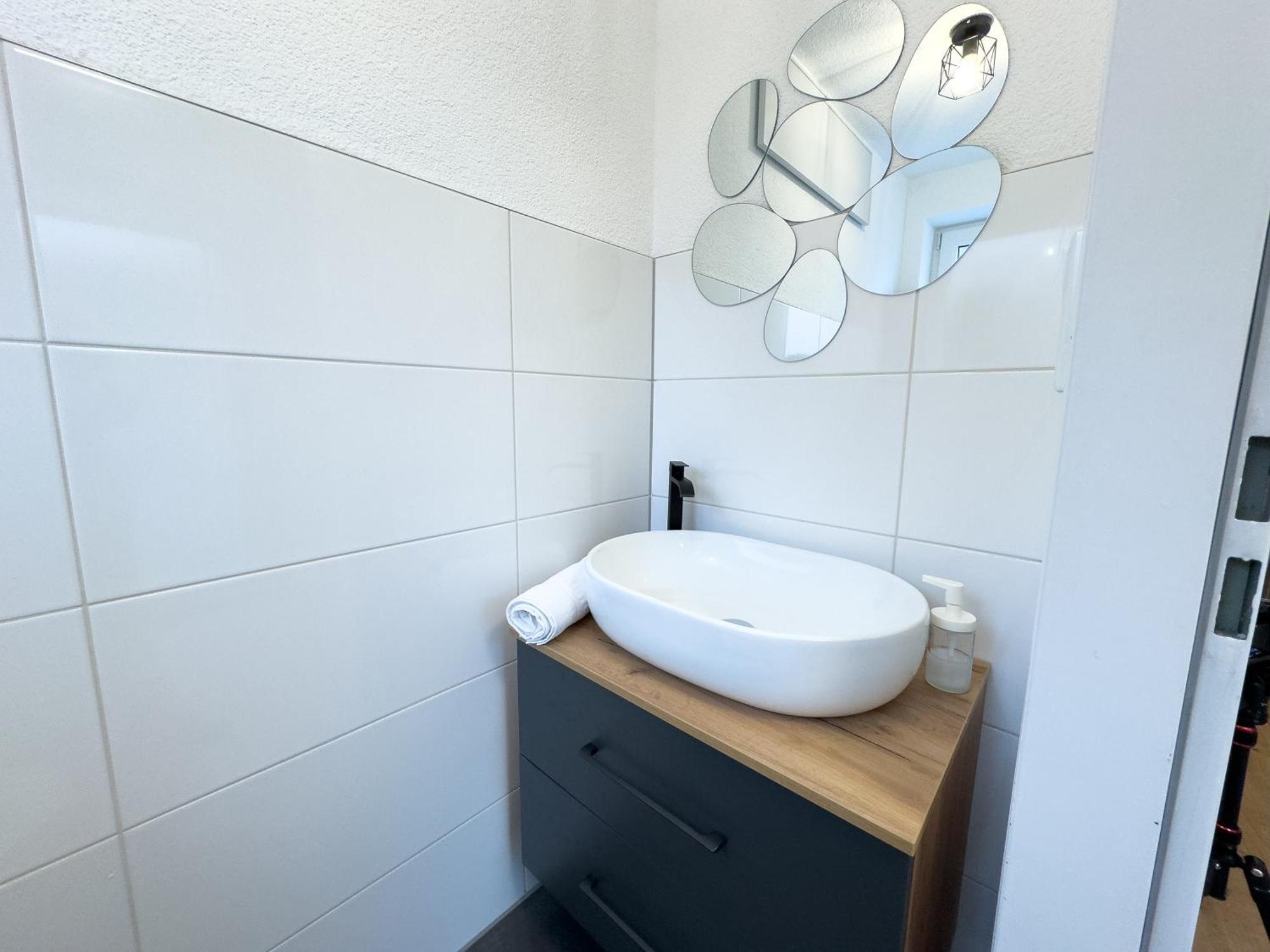 Klassen Apartments! Stadtnahes Ferienhaus* Mit Terrasse In Aulendorf * Fuer 6-8 Personen Eksteriør billede