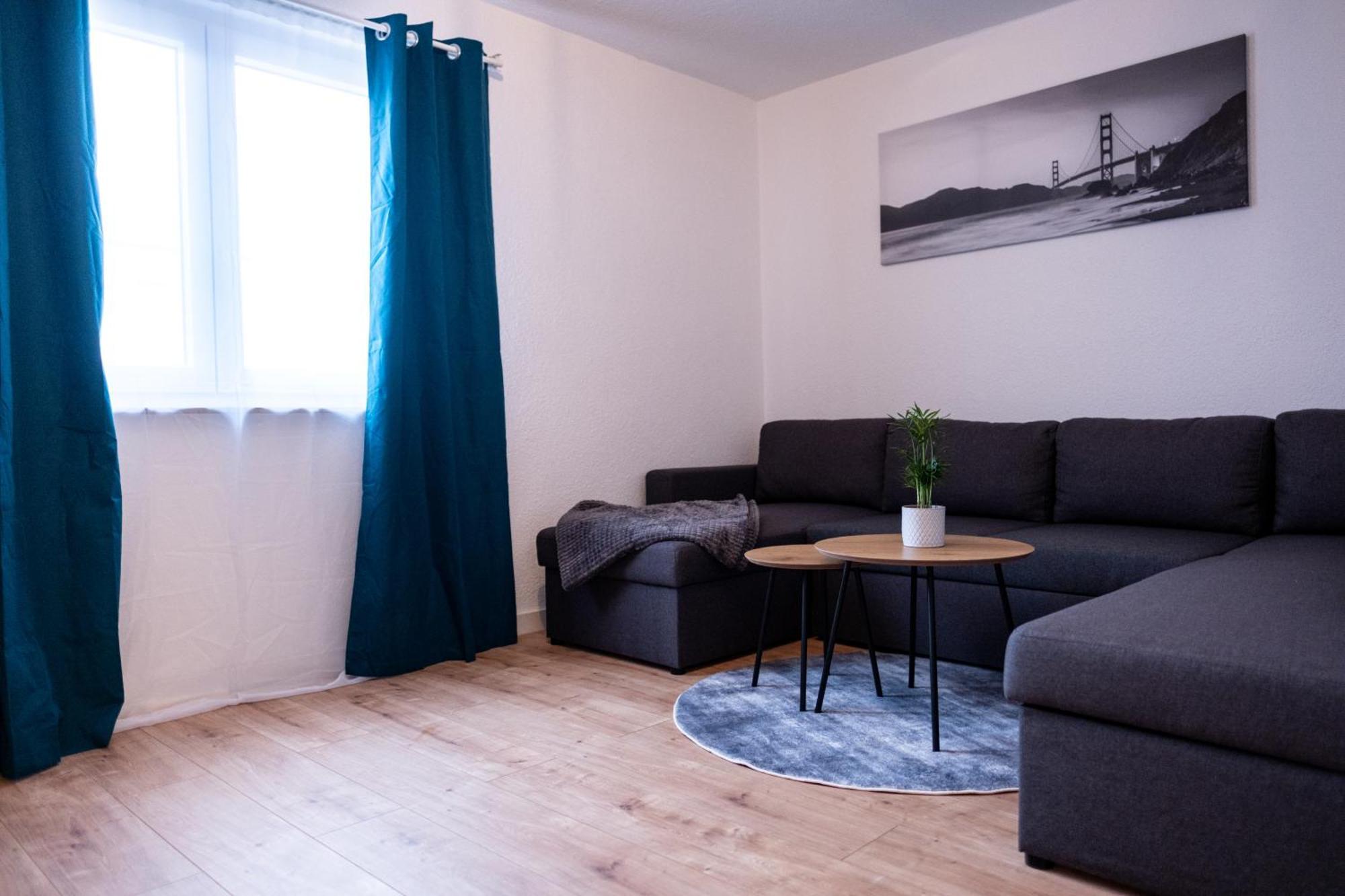 Klassen Apartments! Stadtnahes Ferienhaus* Mit Terrasse In Aulendorf * Fuer 6-8 Personen Eksteriør billede